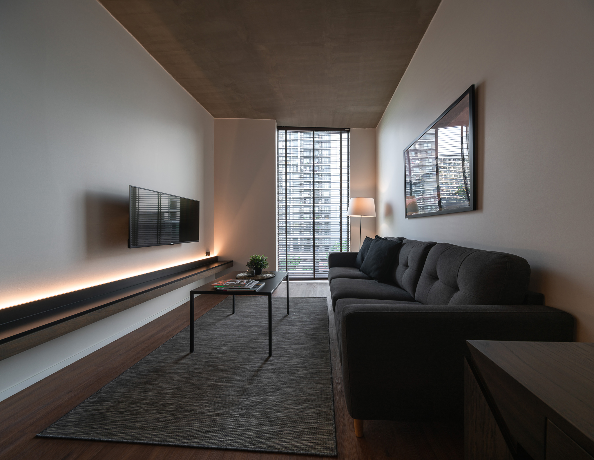Suite Room thumbnail 4